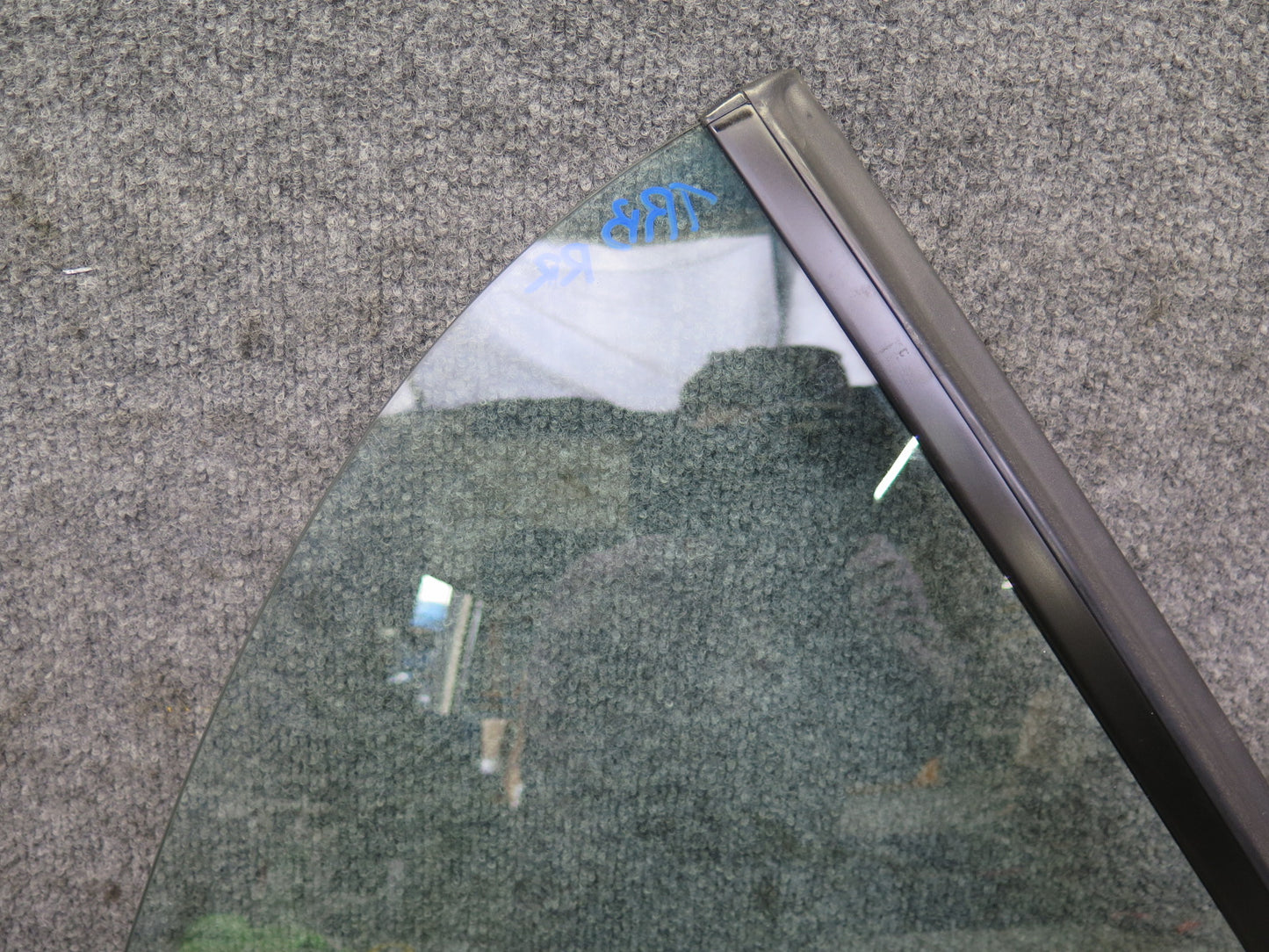 01-06 BMW E46 330ci Convertible Rear Right Pass Side Quarter Glass Window OEM