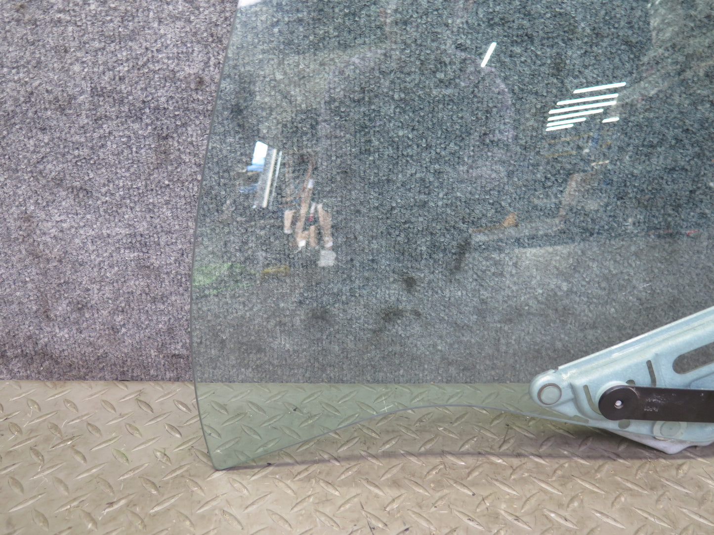 01-06 BMW E46 330ci Convertible Rear Right Pass Side Quarter Glass Window OEM