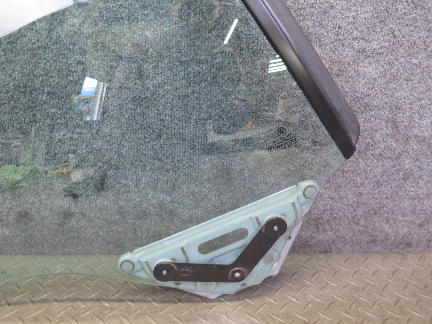01-06 BMW E46 330ci Convertible Rear Right Pass Side Quarter Glass Window OEM