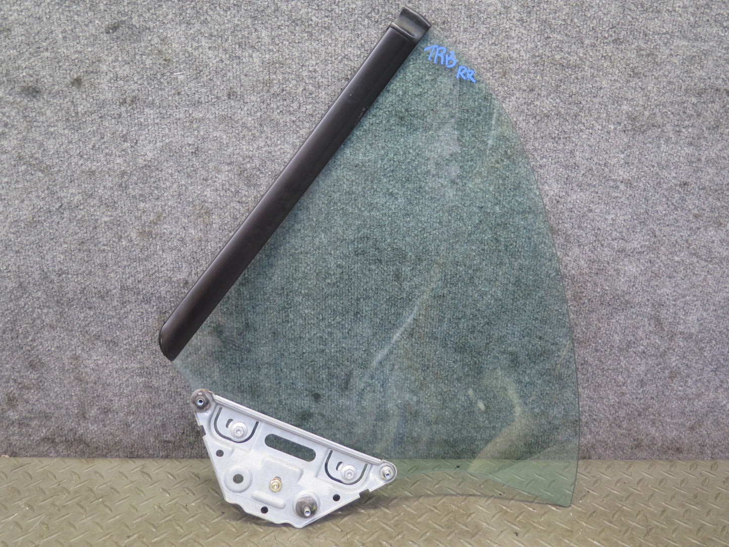 01-06 BMW E46 330ci Convertible Rear Right Pass Side Quarter Glass Window OEM