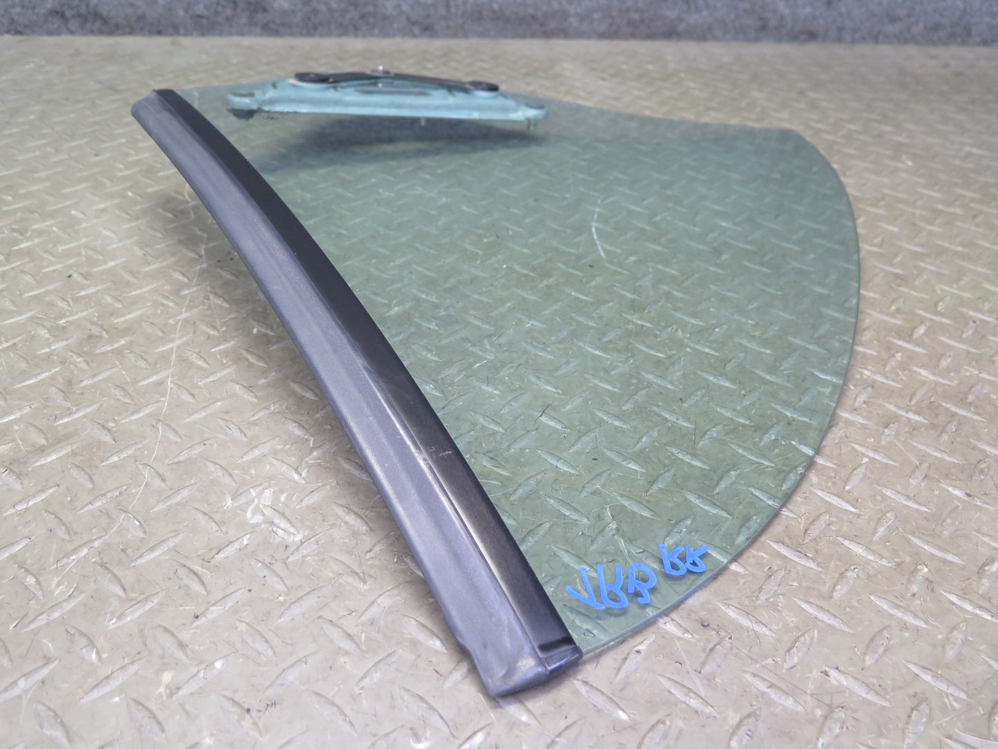 01-06 BMW E46 330ci Convertible Rear Right Pass Side Quarter Glass Window OEM