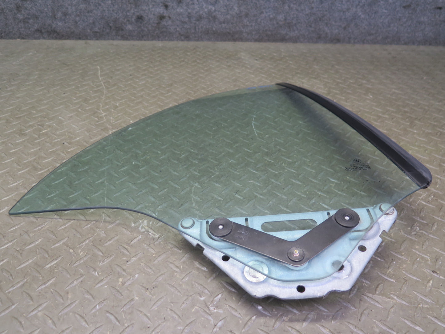 01-06 BMW E46 330ci Convertible Rear Right Pass Side Quarter Glass Window OEM