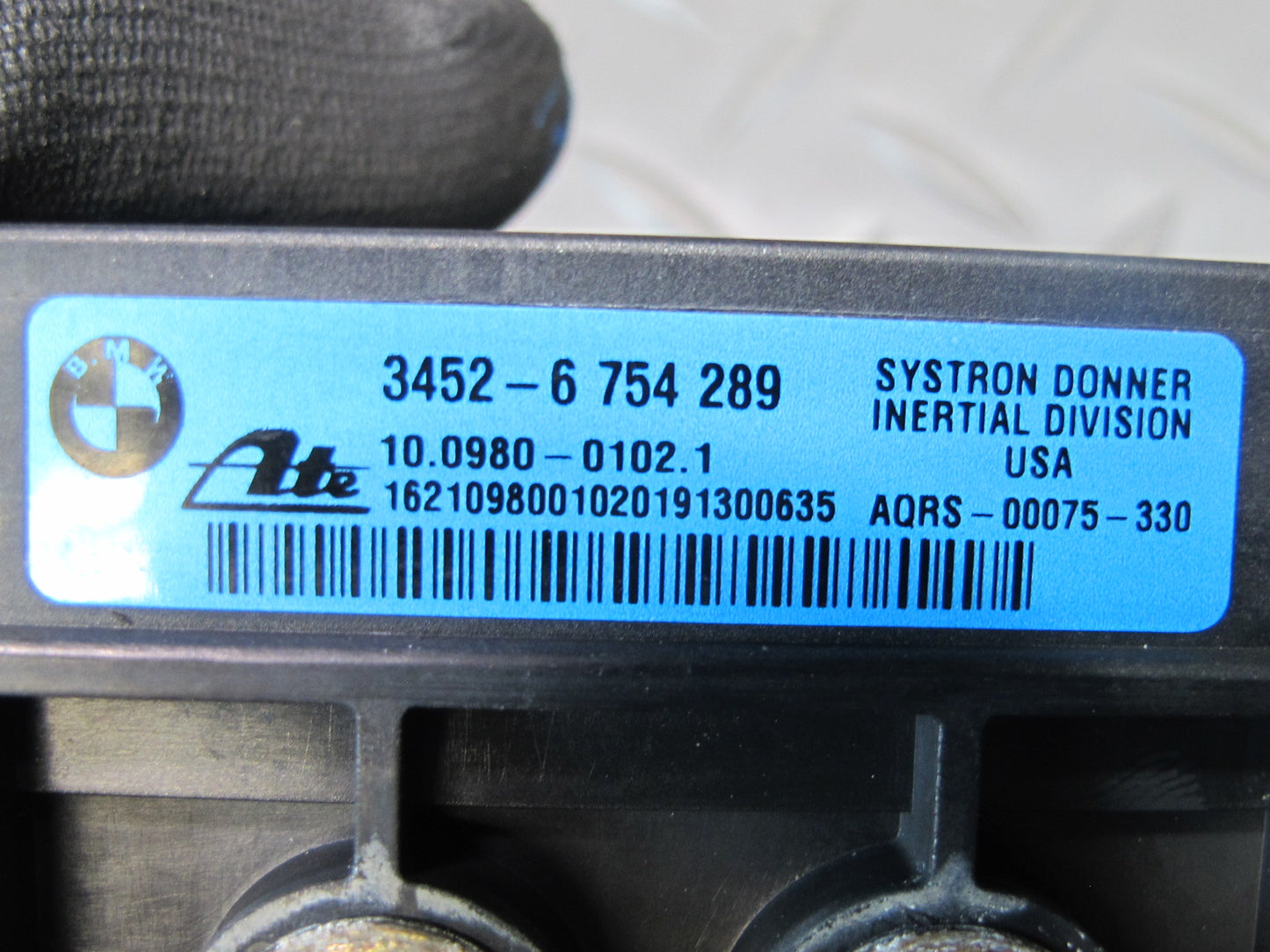 01-02 BMW E46 330ci YAW Turn Rate Acceleration Speed Sensor 6754289 OEM