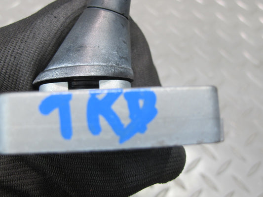 01-06 BMW E46 330ci Convertible Rear Exterior Radio Antenna w AMP Module OEM