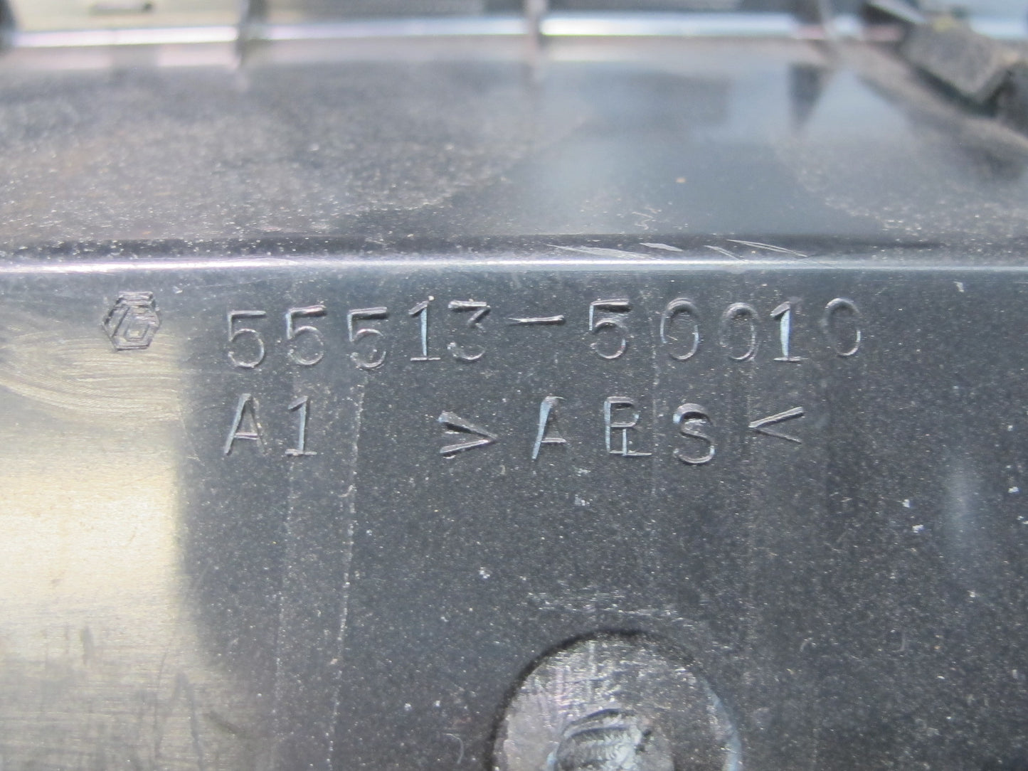 95-00 Lexus UCF20L LS400 Dash Right Upper Glove Box Storage Compartment OEM