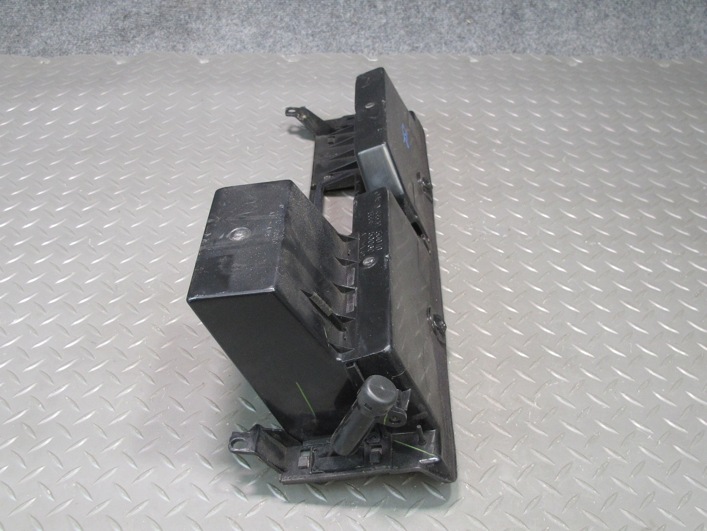 95-00 Lexus UCF20L LS400 Dash Right Upper Glove Box Storage Compartment OEM