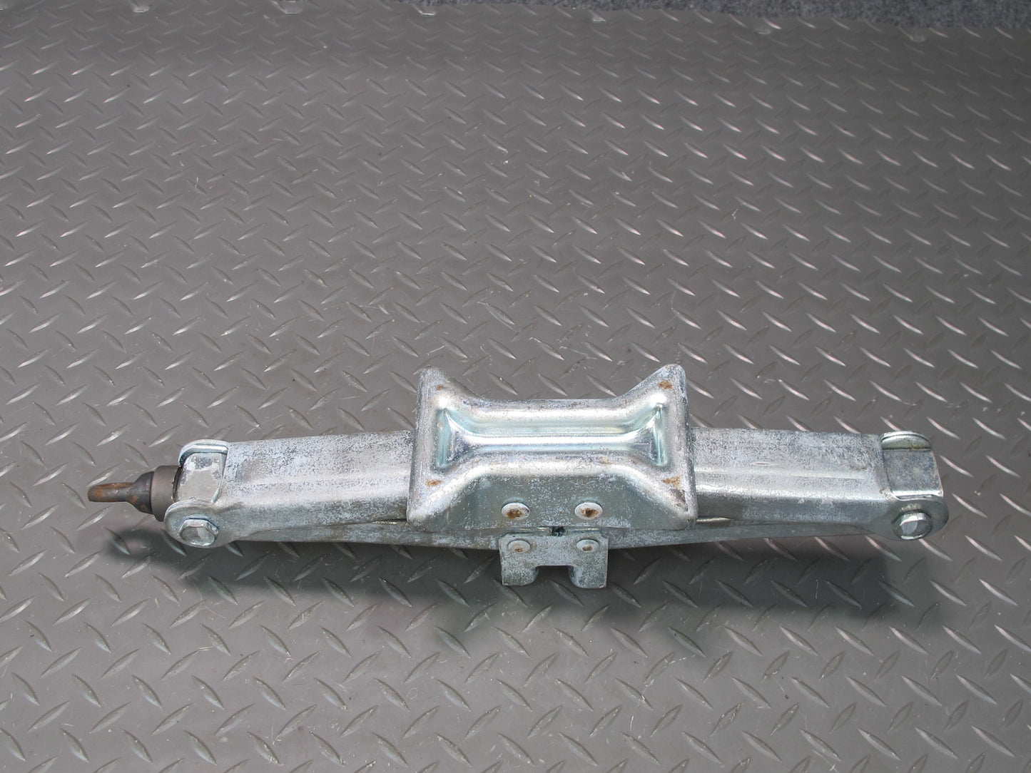 95-00 Lexus UCF20L LS400 Spare Tire Wheel Lift Jack w Handle Set OEM