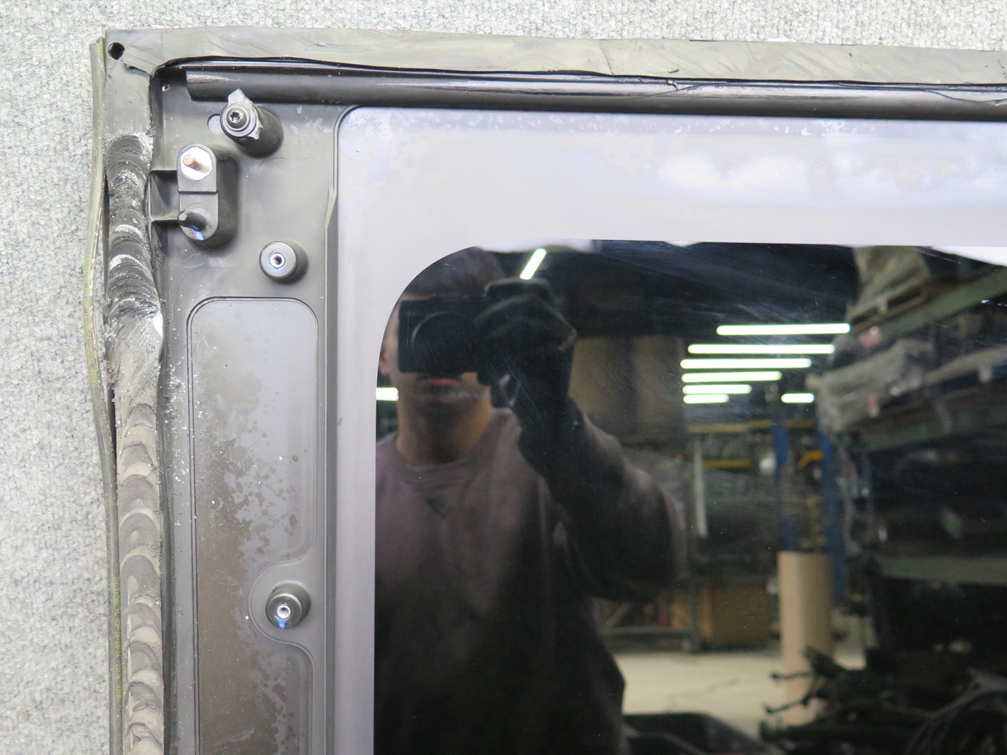 17-23 Porsche Panamera 971 SWB Rear Sunroof Glass Window 10028623