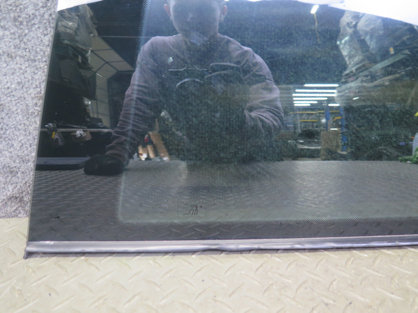 08-17 Audi 8T S5 Coupe Rear Left Driver Side Quarter Window Glass OEM