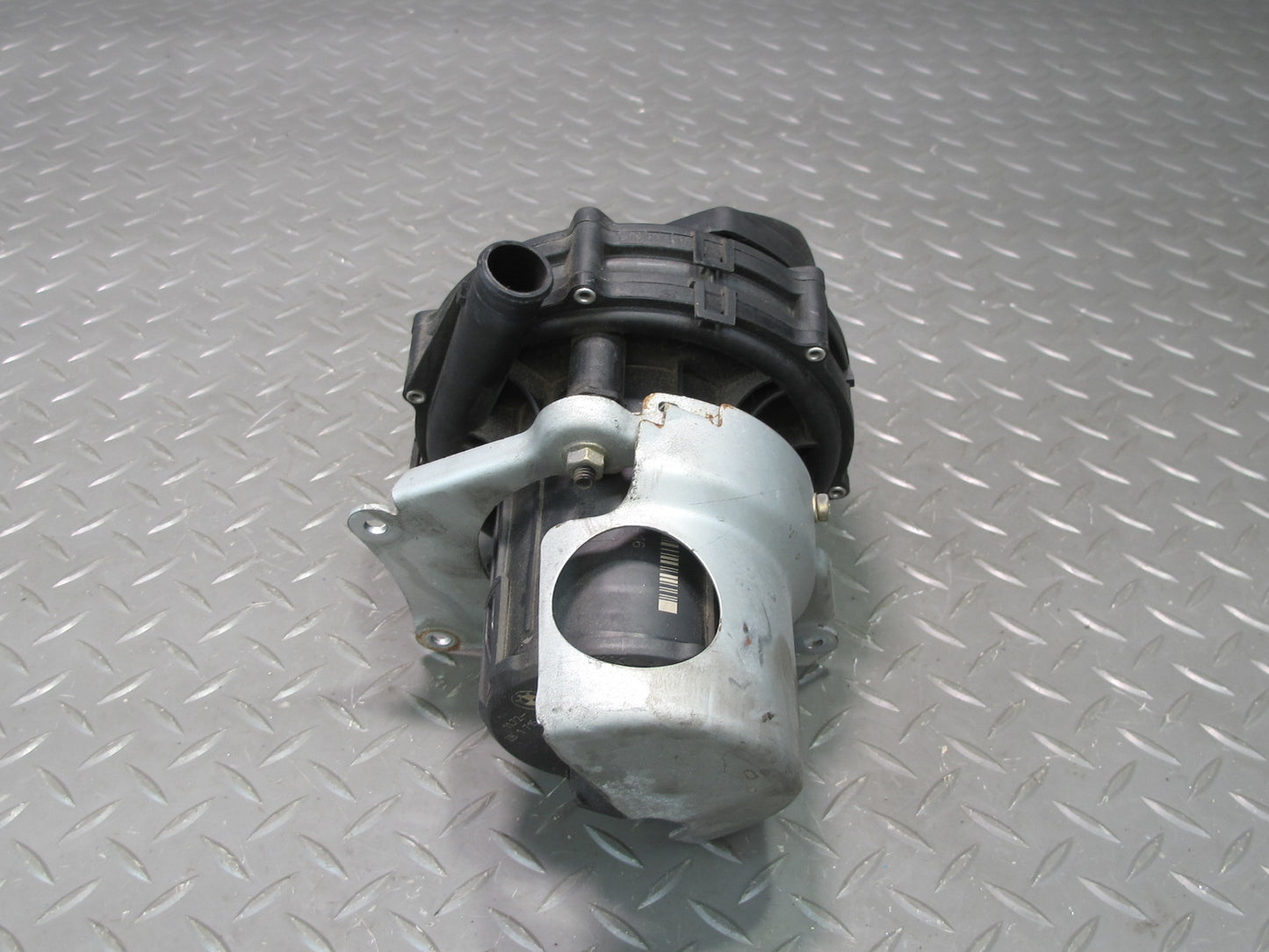 01-06 BMW E46 330ci Secondary Air Injection Smog Pump 1715293 OEM