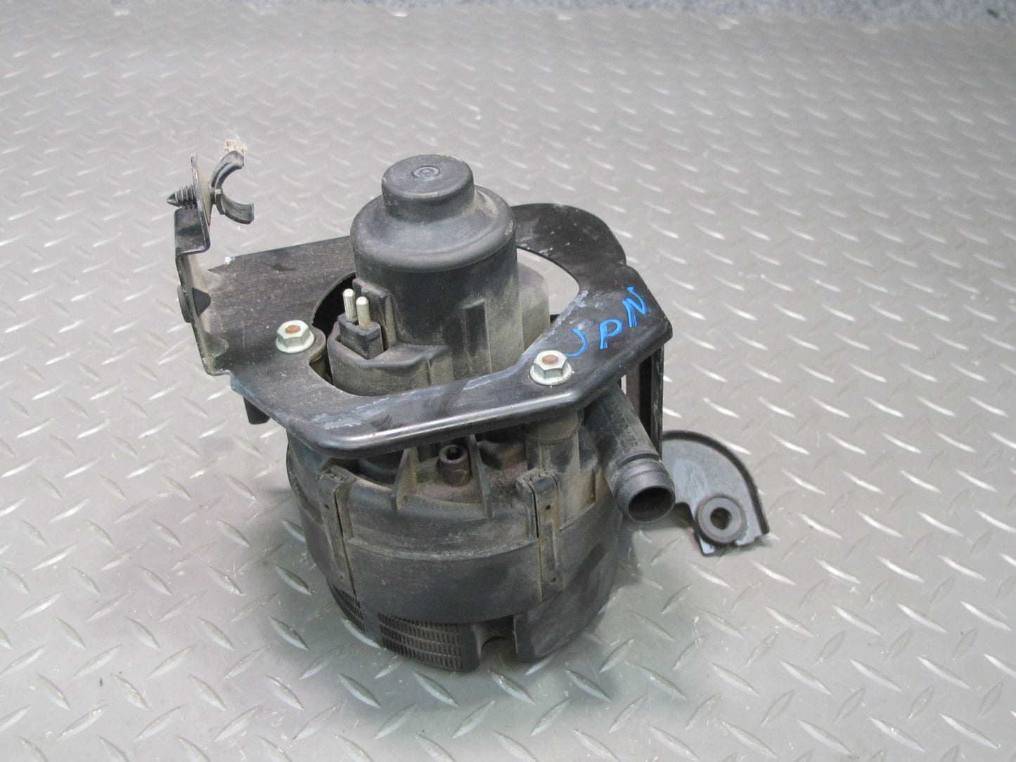 1999-2005 Porsche 911 996 Engine Secondary Air Injection Cooling Pump