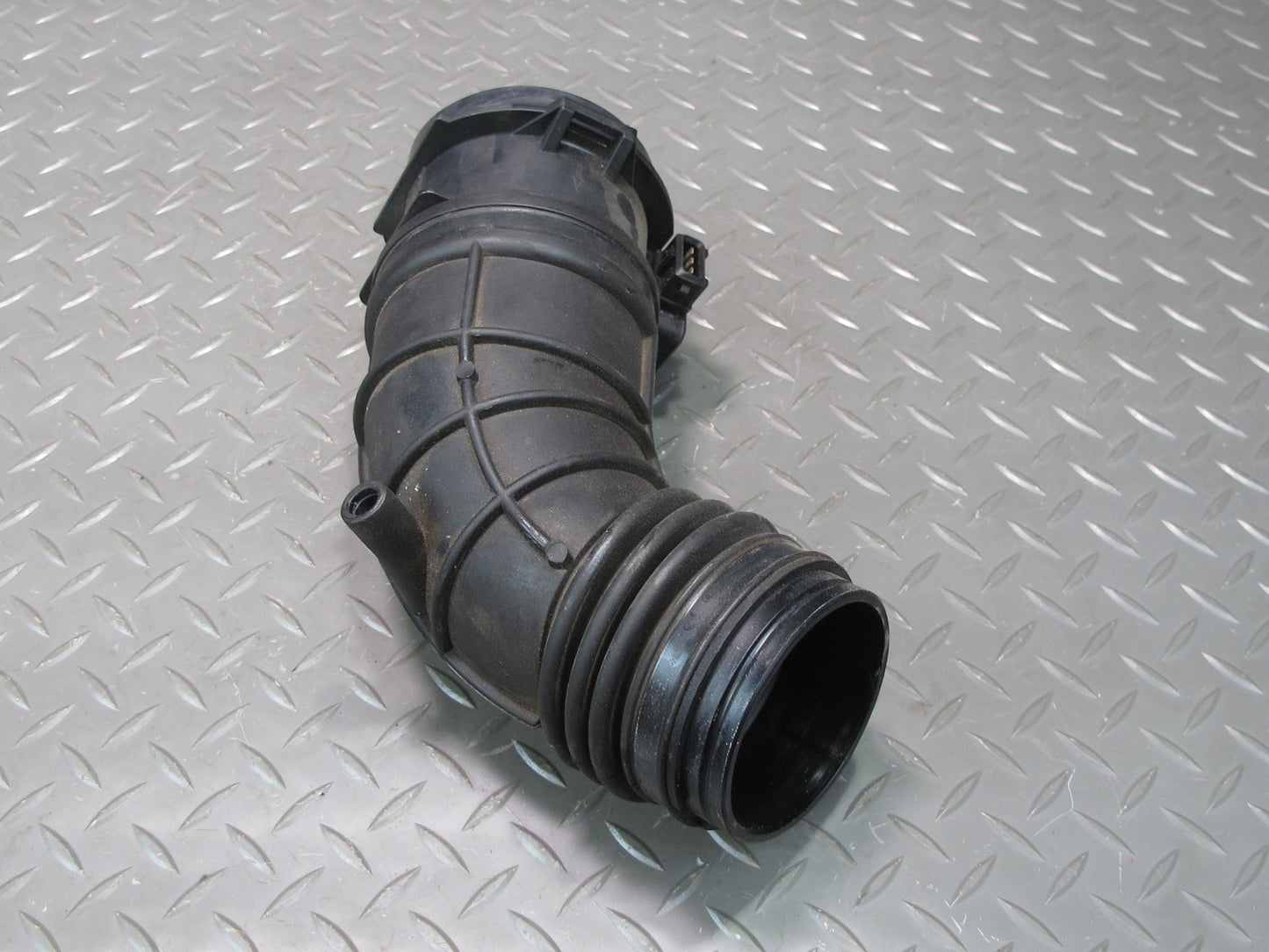 01-03 BMW E46 330ci M54 3.0L Air Intake Duct Hose Boot Tube w MAF Sensor OEM