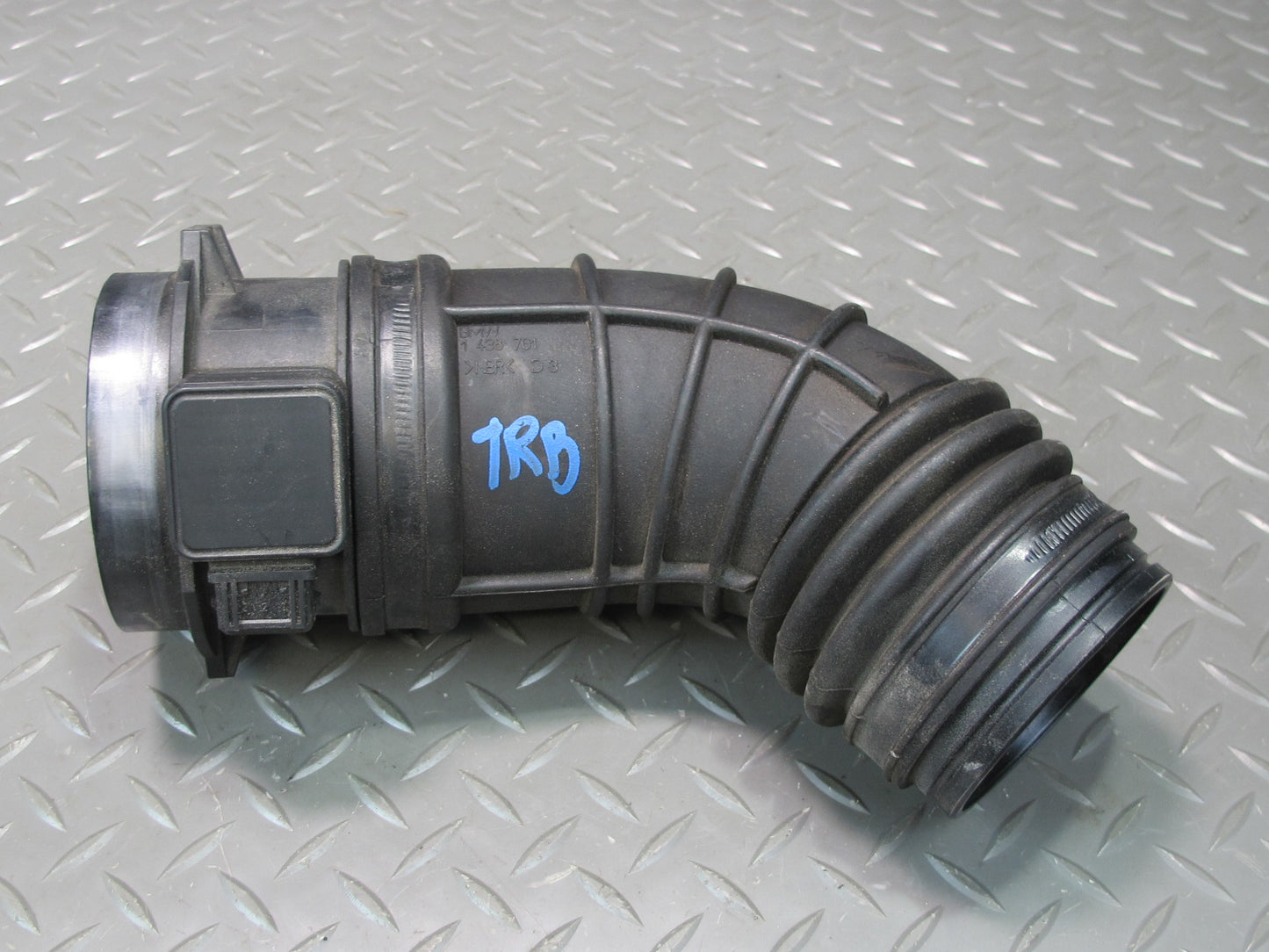 01-03 BMW E46 330ci M54 3.0L Air Intake Duct Hose Boot Tube w MAF Sensor OEM