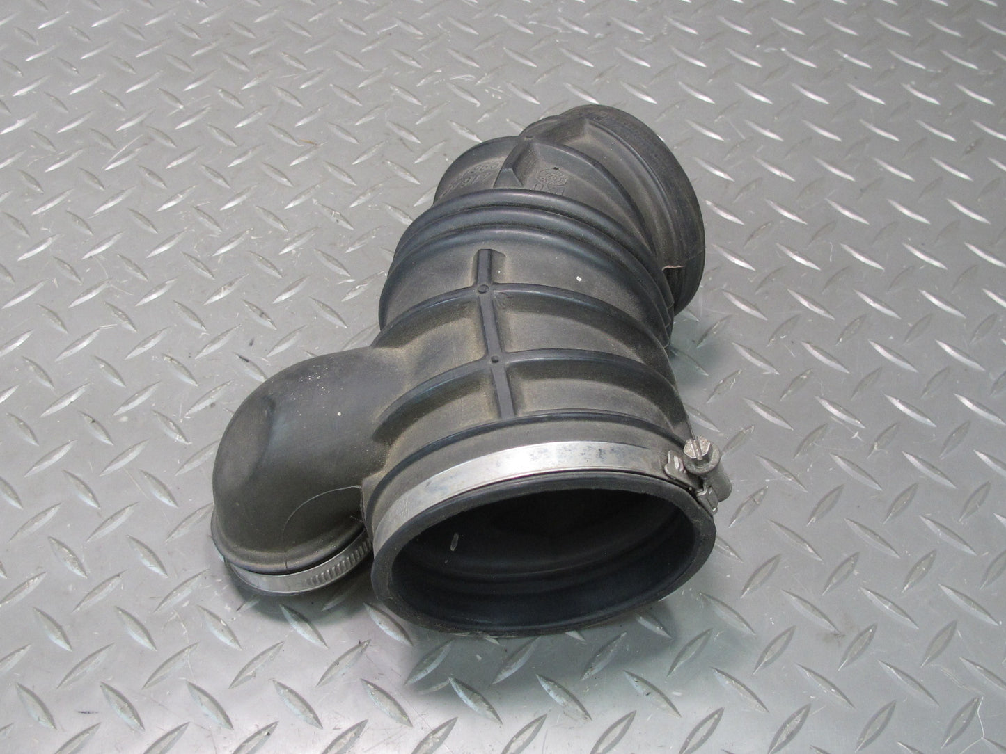 1999-2005 Porsche 911 996 3.6L Air Intake Cleaner Filter Box Duct Tube Pipe