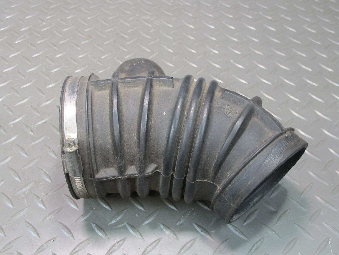 1999-2005 Porsche 911 996 3.6L Air Intake Cleaner Filter Box Duct Tube Pipe