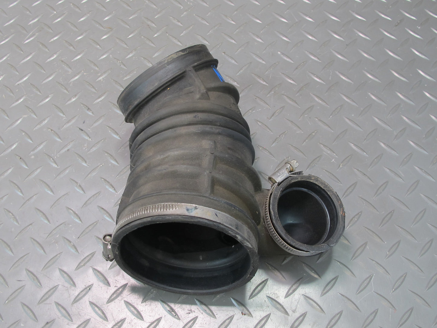 1999-2005 Porsche 911 996 3.6L Air Intake Cleaner Filter Box Duct Tube Pipe