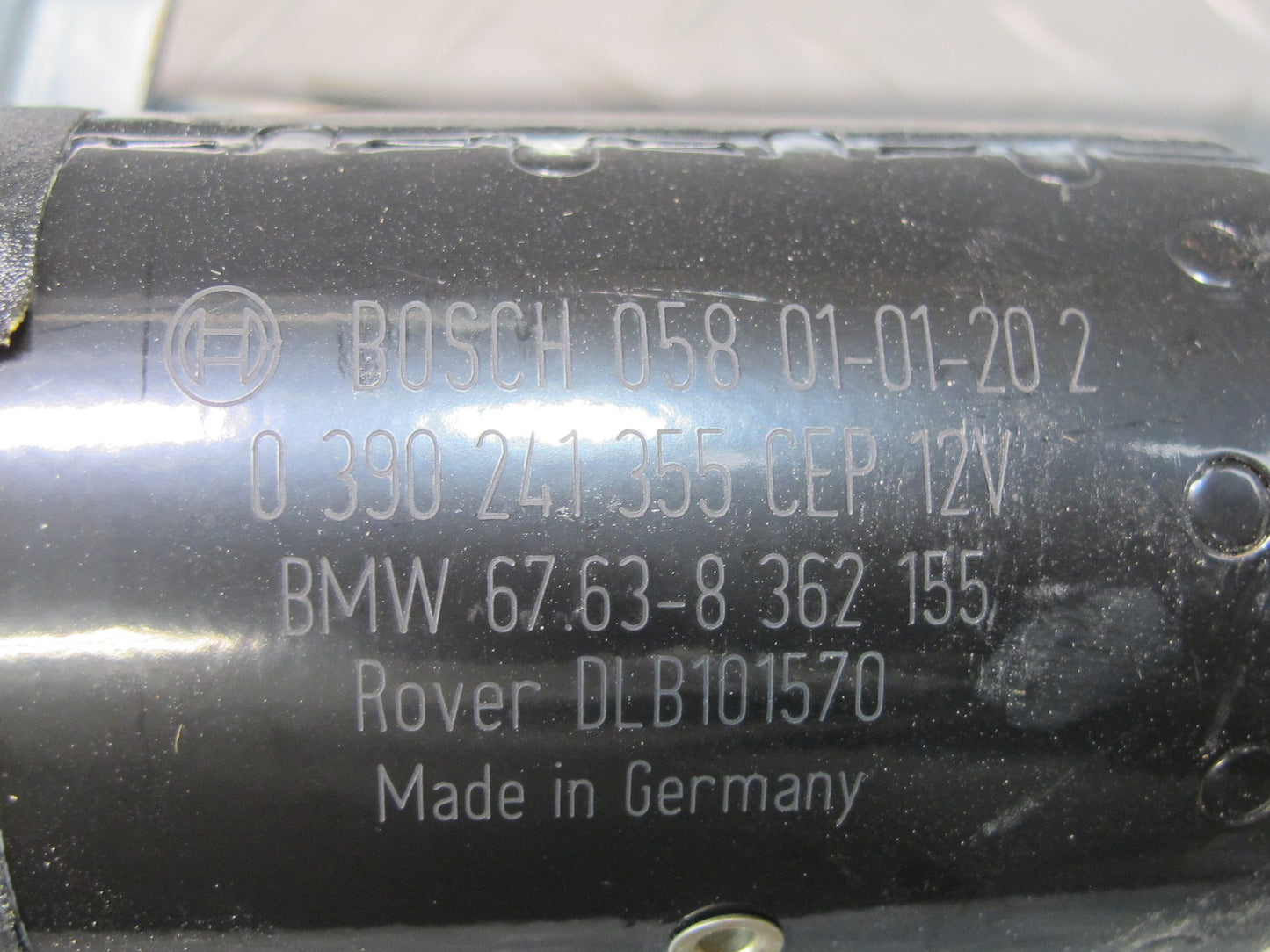 01-06 BMW E46 330ci Windshield Wiper Transmission Linkage w Motor OEM