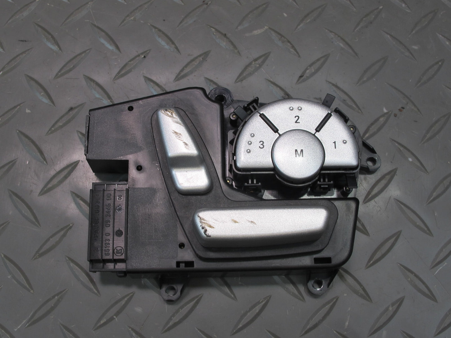 05-11 Mercedes R171 Slk-class Front Right Seat Adjustment Switch 1718205810 OEM