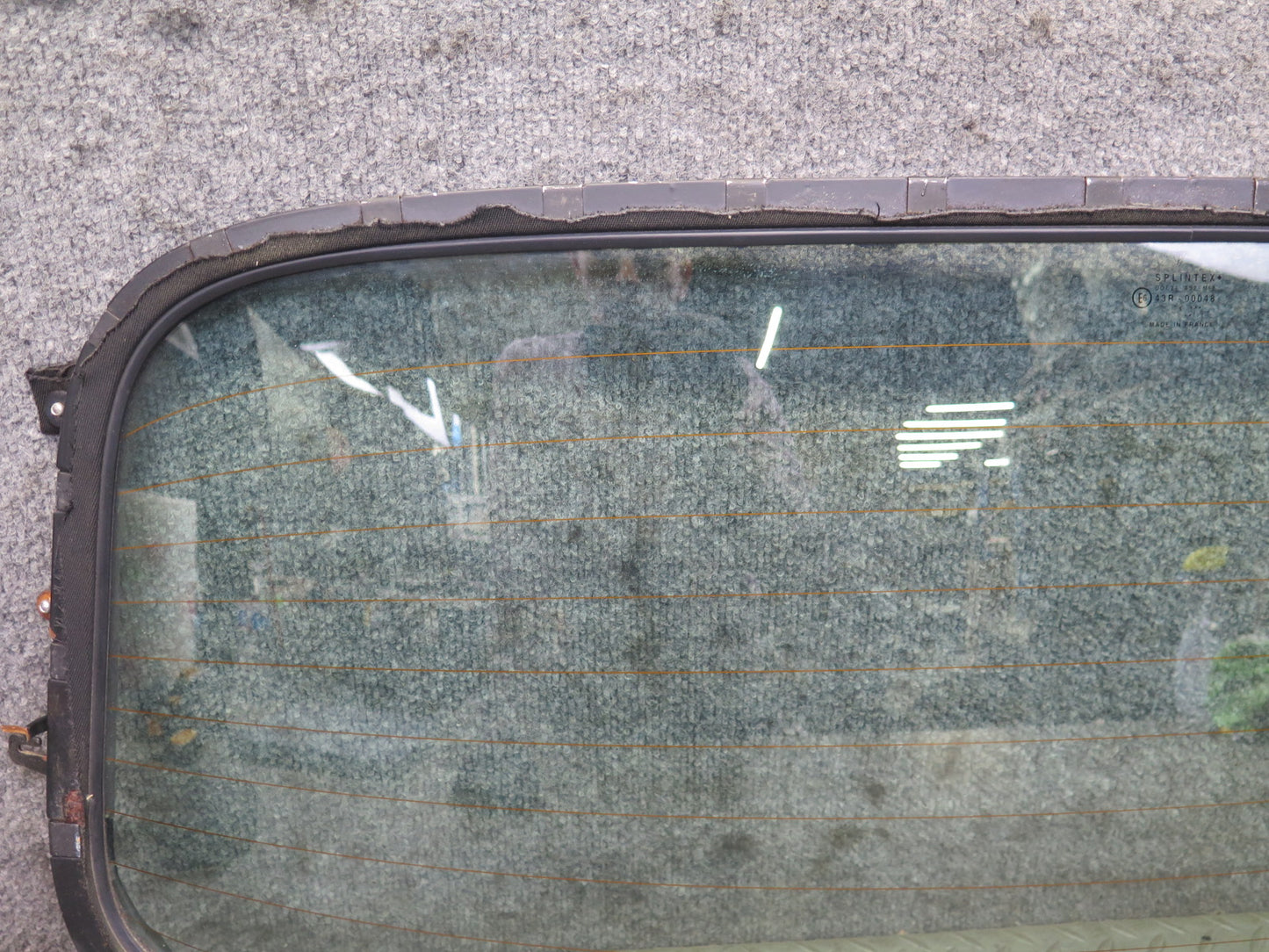 1999-2005 Porsche 911 Carrera 996 Convertible Rear Windshield Glass Window