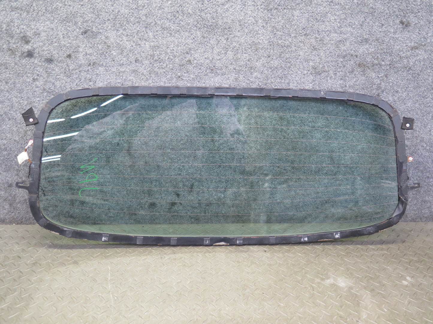 1999-2005 Porsche 911 Carrera 996 Convertible Rear Windshield Glass Window