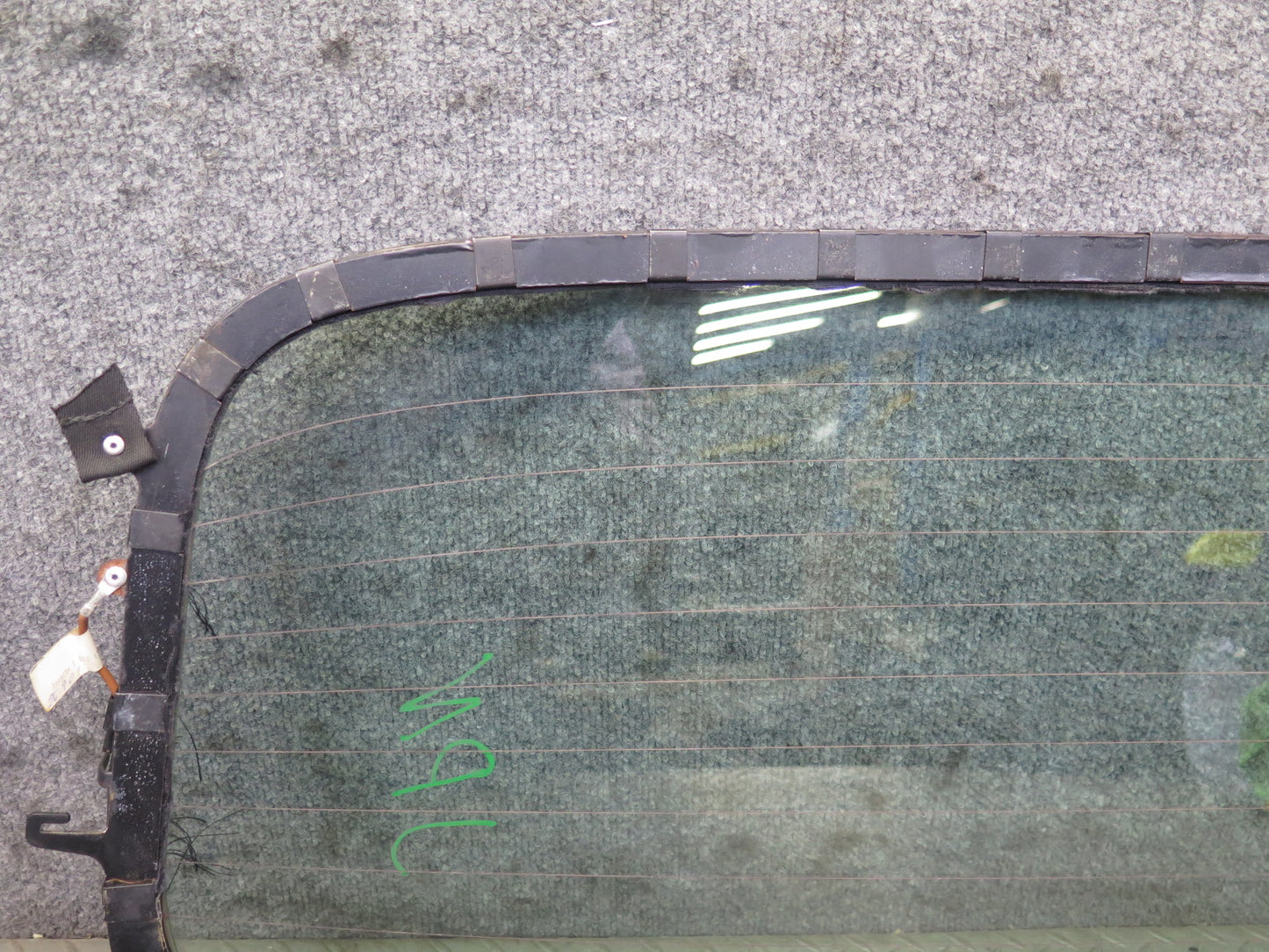 1999-2005 Porsche 911 Carrera 996 Convertible Rear Windshield Glass Window