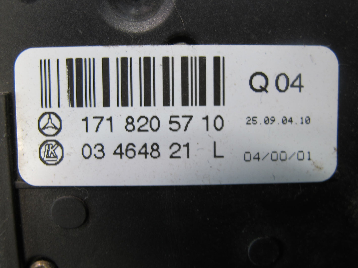 05-11 Mercedes R171 Slk-class Front Left Seat Adjustment Switch 1718205710 OEM