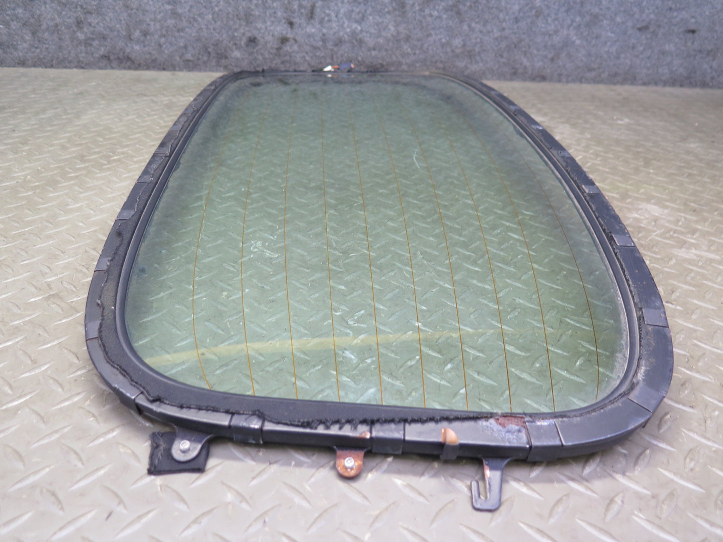1999-2005 Porsche 911 Carrera 996 Convertible Rear Windshield Glass Window