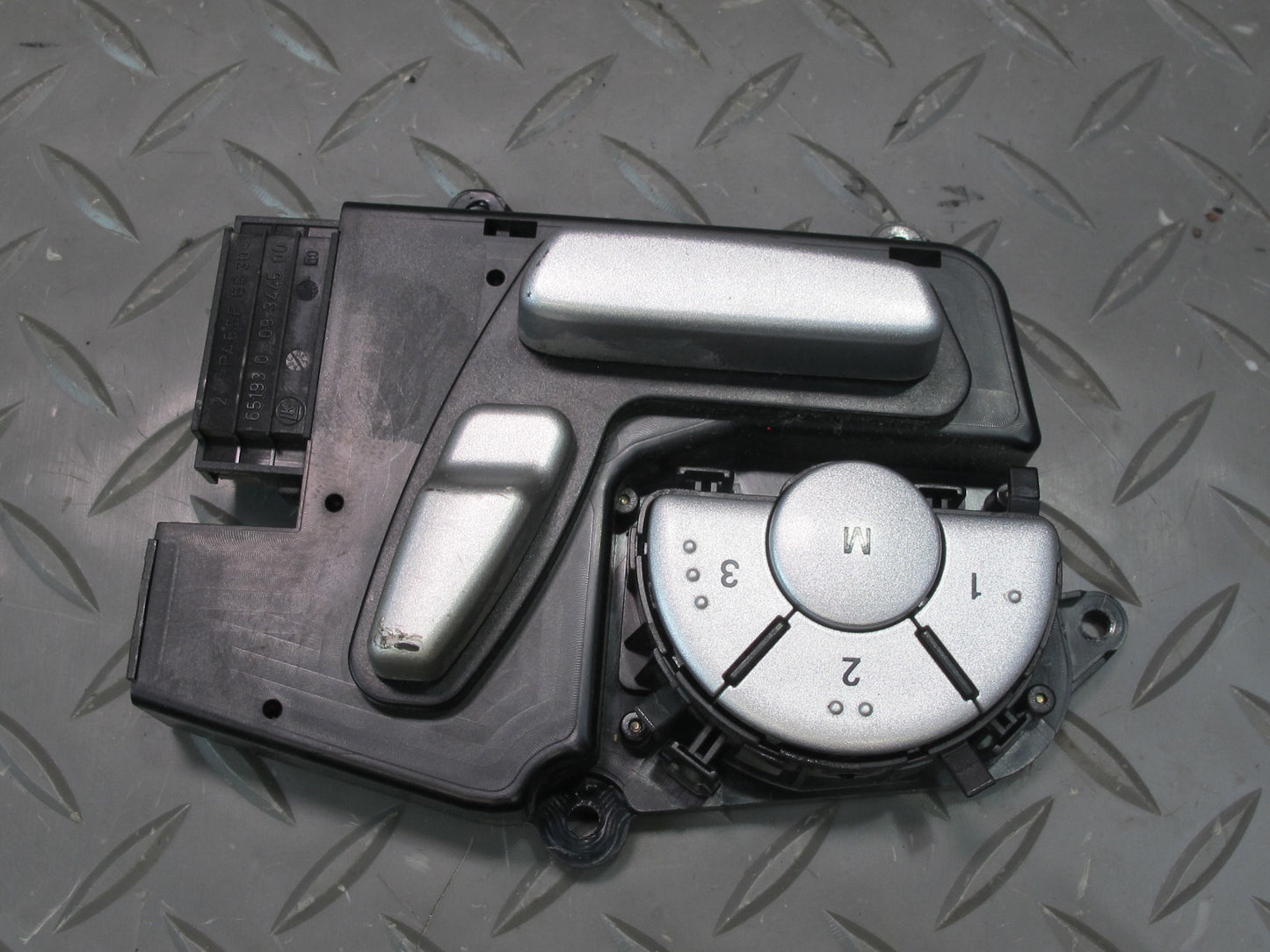 05-11 Mercedes R171 Slk-class Front Left Seat Adjustment Switch 1718205710 OEM