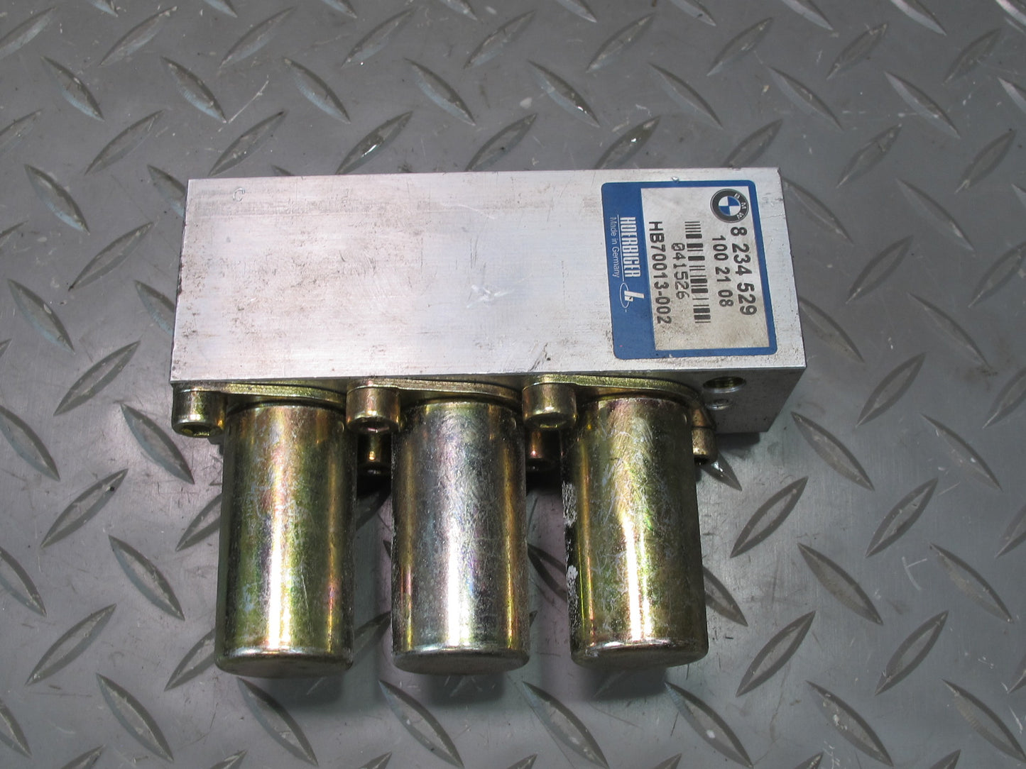 01-06 BMW E46 330CI Convertible TOP Roof Hydraulic Valve Control Block 77K OEM