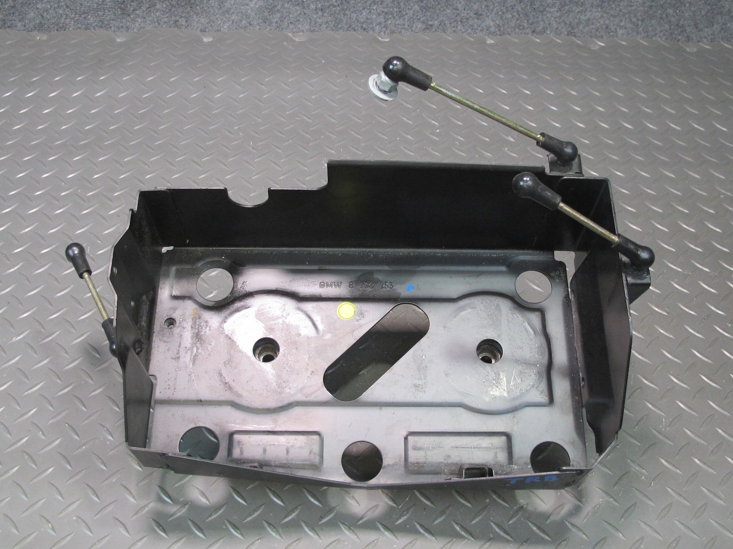 01-06 BMW E46 330ci Convertible Battery Tray Vibration Absorber Bracket Assy OEM