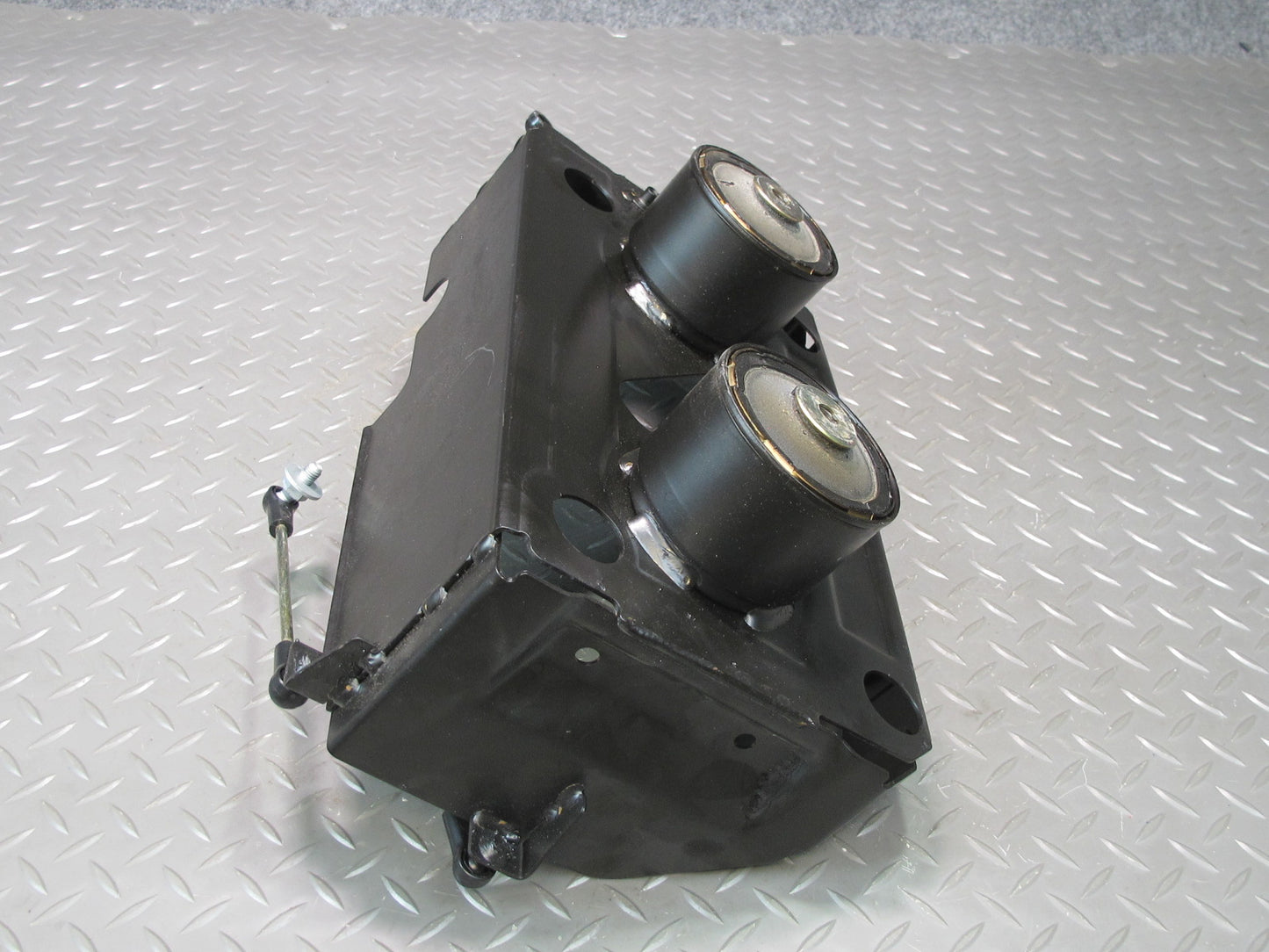 01-06 BMW E46 330ci Convertible Battery Tray Vibration Absorber Bracket Assy OEM