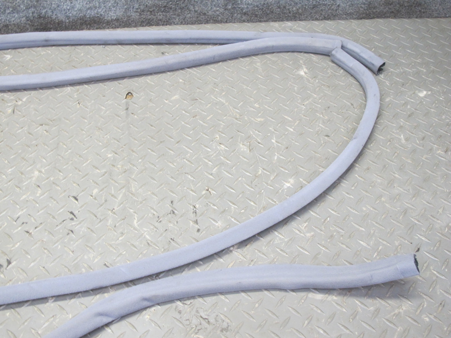 95-00 Lexus UCF20L LS400 Set of 4 Front & Rear Door Weatherstrip Seal Gray OEM