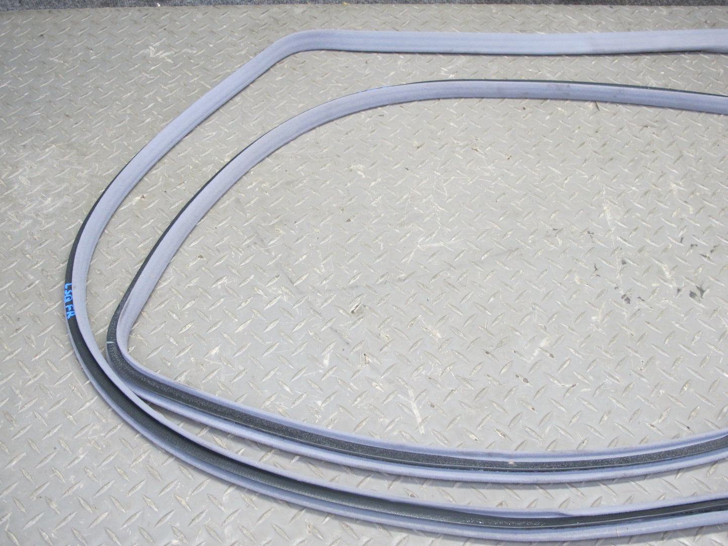 95-00 Lexus UCF20L LS400 Set of 4 Front & Rear Door Weatherstrip Seal Gray OEM