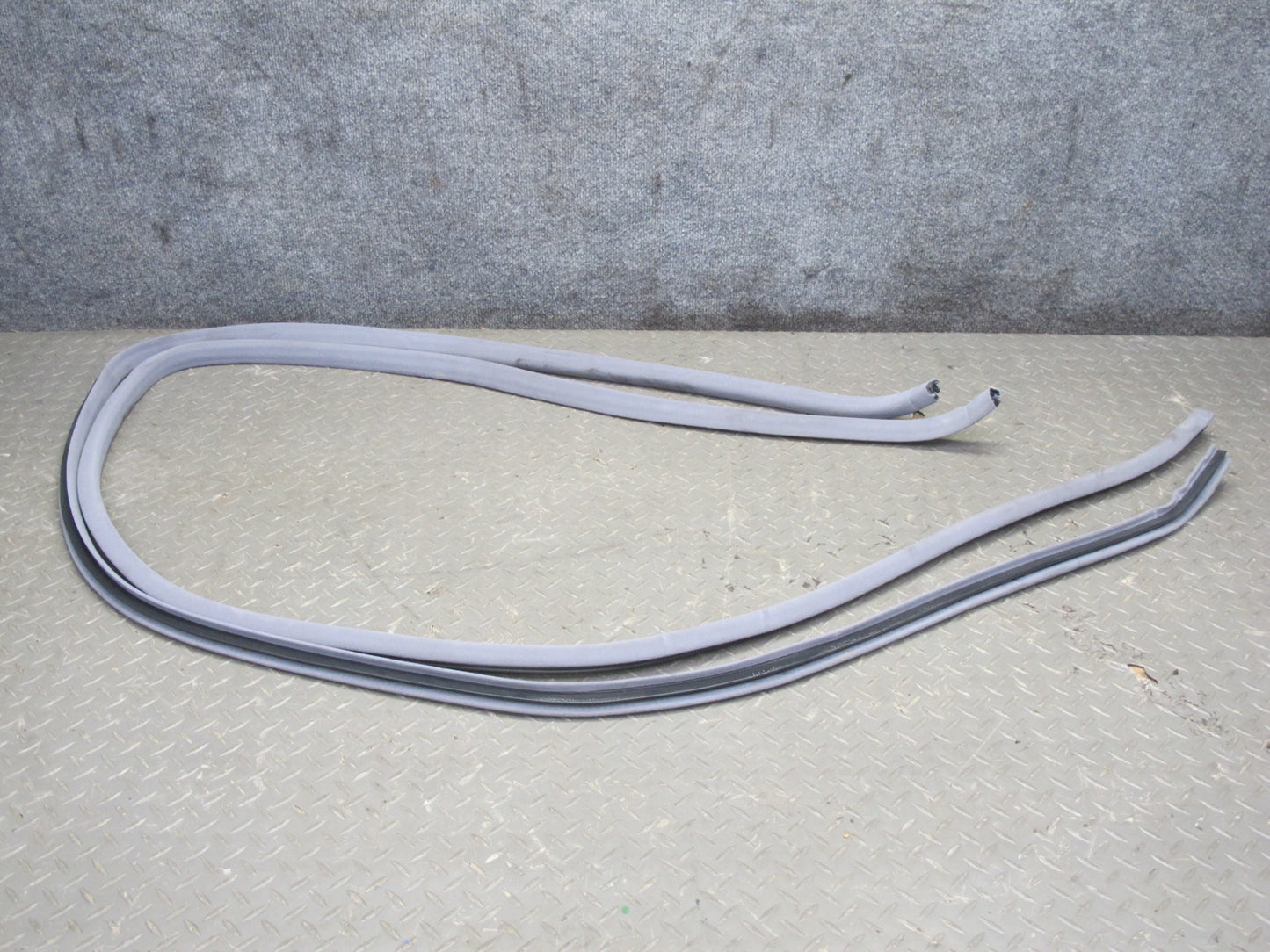 95-00 Lexus UCF20L LS400 Set of 4 Front & Rear Door Weatherstrip Seal Gray OEM