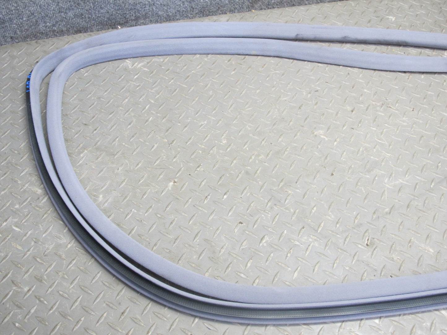 95-00 Lexus UCF20L LS400 Set of 4 Front & Rear Door Weatherstrip Seal Gray OEM
