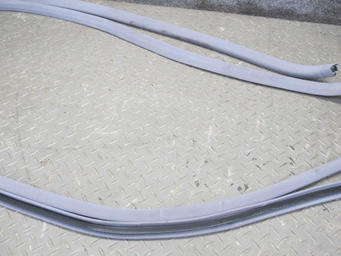 95-00 Lexus UCF20L LS400 Set of 4 Front & Rear Door Weatherstrip Seal Gray OEM