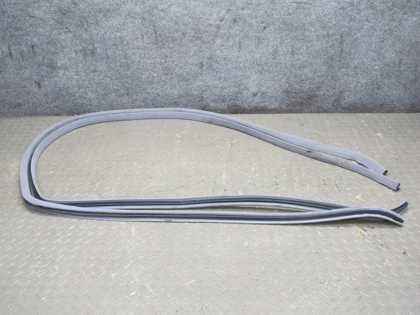 95-00 Lexus UCF20L LS400 Set of 4 Front & Rear Door Weatherstrip Seal Gray OEM