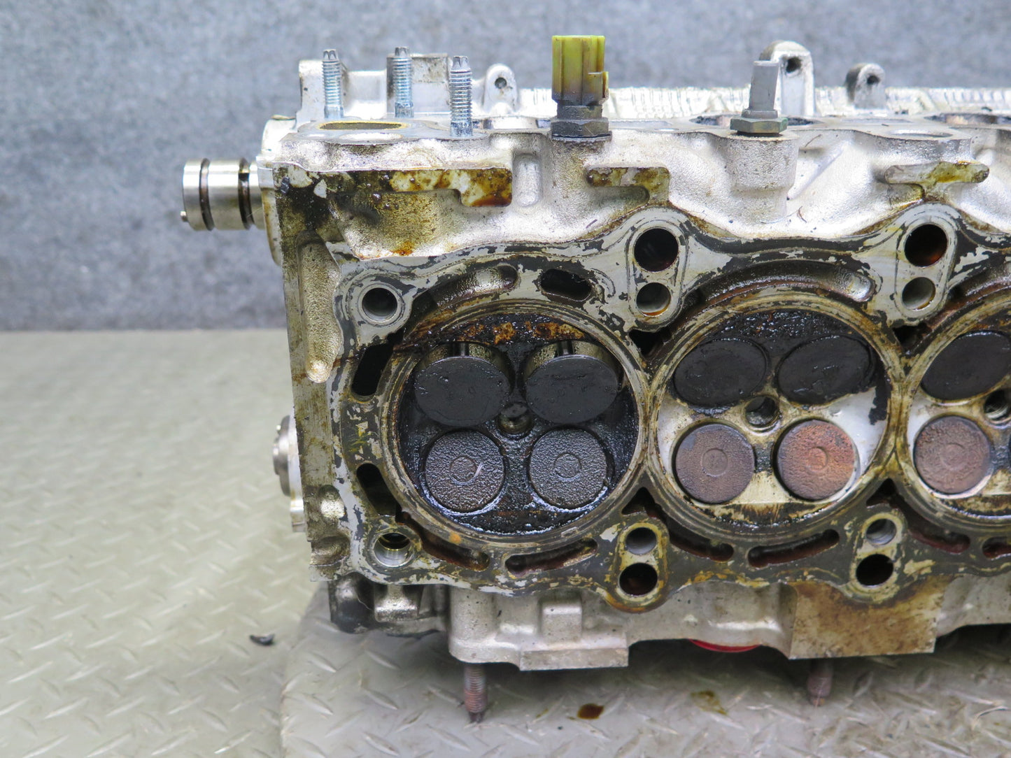 98-99 Lexus GS300 SC300 3.0L 2JZGE Engine Cylinder Head w Camshafts OEM