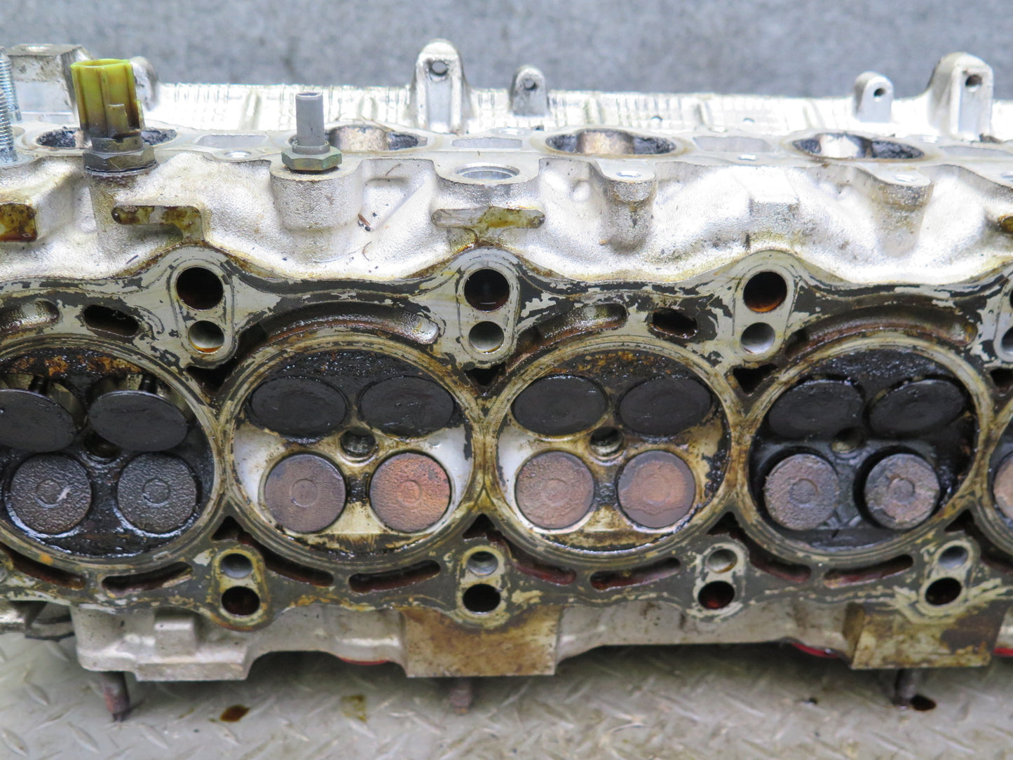 98-99 Lexus GS300 SC300 3.0L 2JZGE Engine Cylinder Head w Camshafts OEM