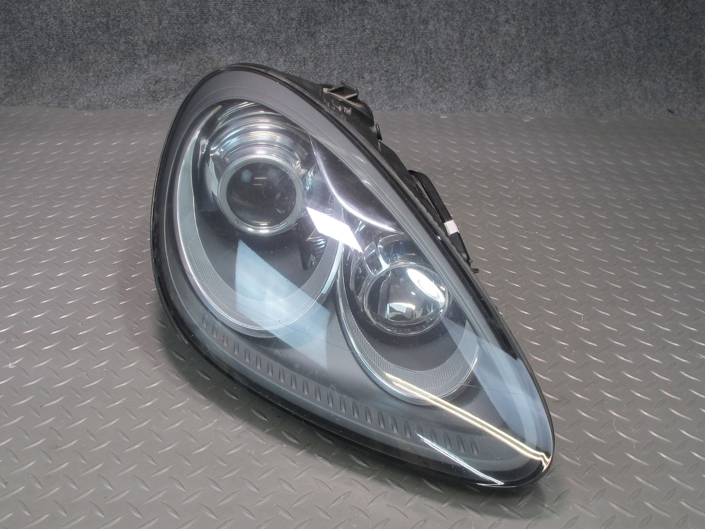 2011-2014 Porsche Cayenne 958 Front Right Side Xenon AFS HID Headlight Lamp