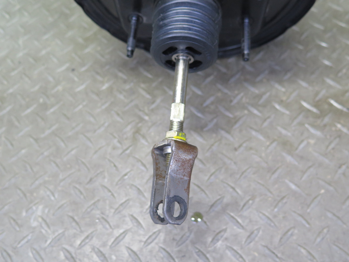 2001 Lexus JCE10L IS300 Brake Master Cylinder Booster Fluid Reservoir OEM