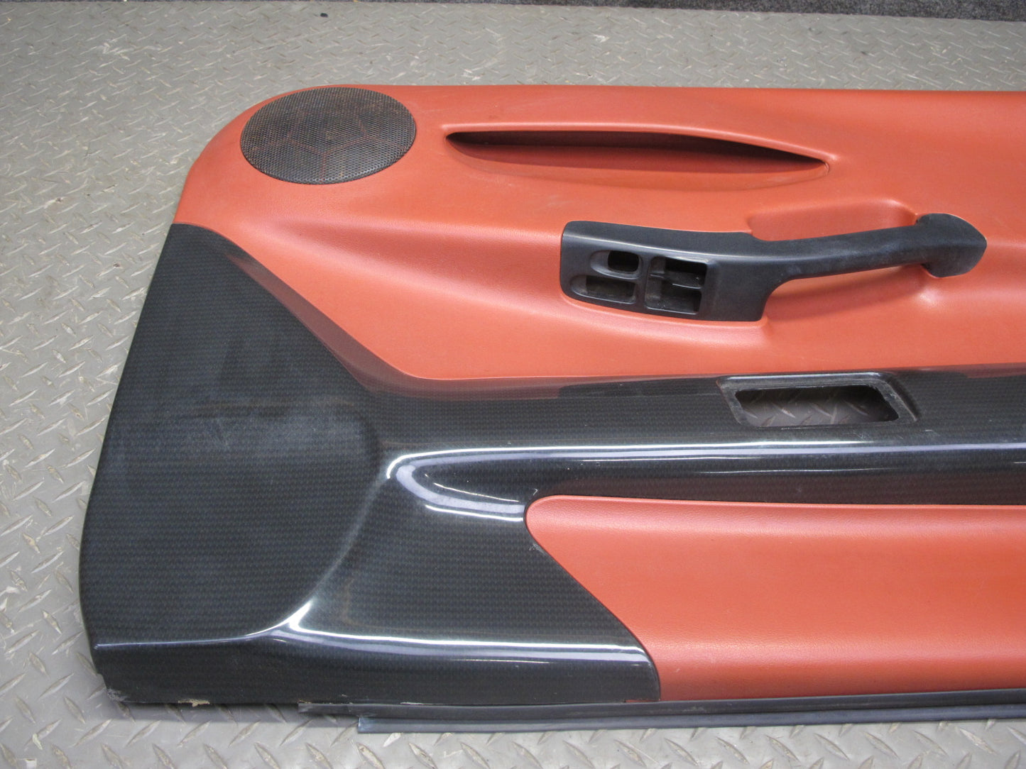 99-01 Isuzu Vehicross Set of 2 Left & Right Interior Door Panel Black RED OEM