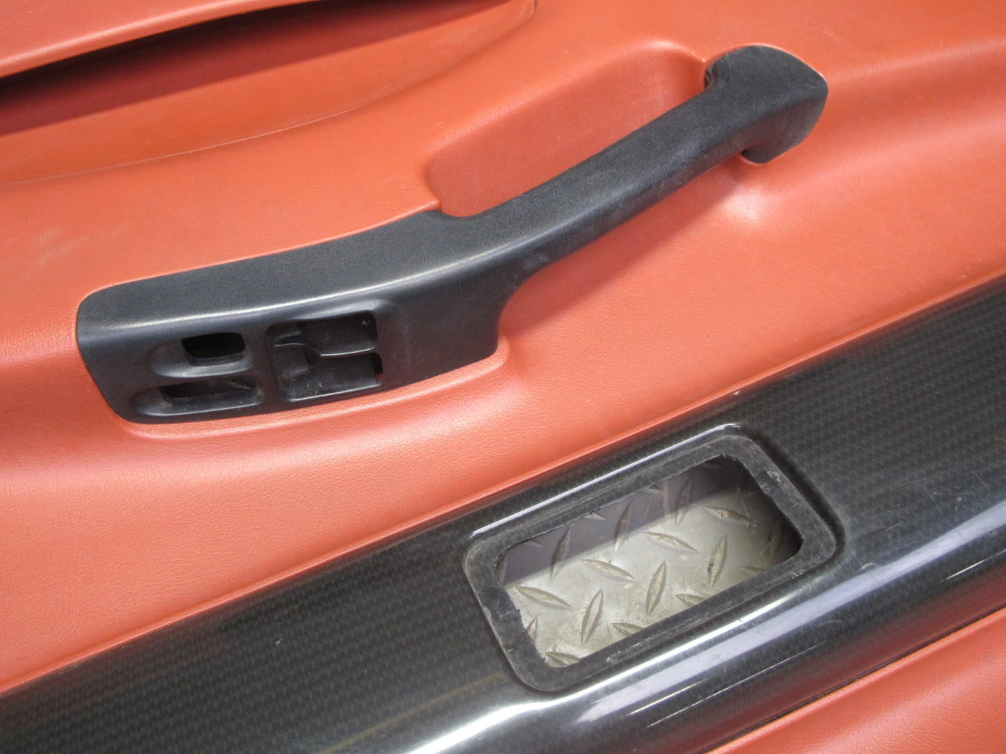 99-01 Isuzu Vehicross Set of 2 Left & Right Interior Door Panel Black RED OEM