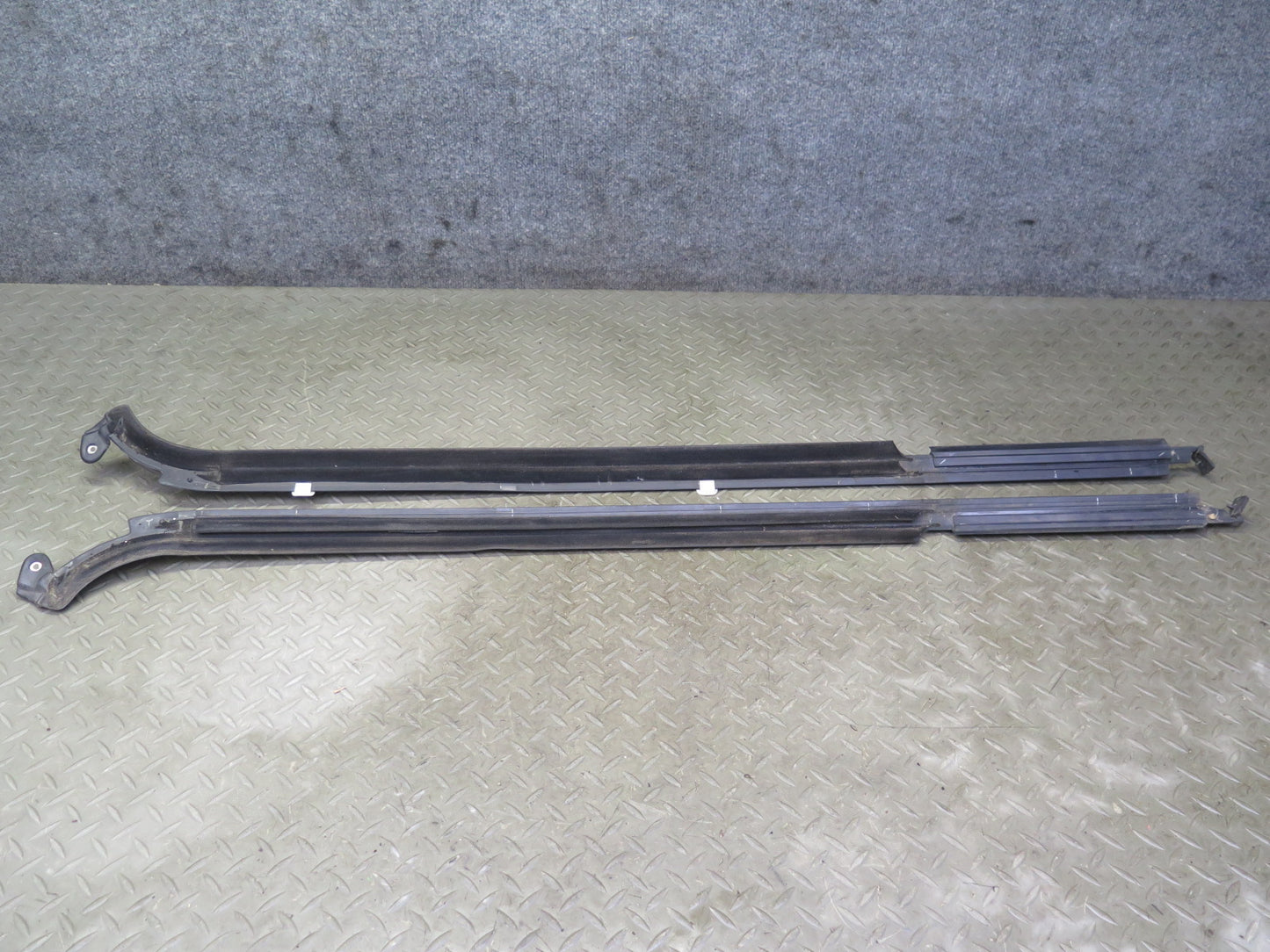 93-97 Honda DEL SOL EH6 Set of 2 Door Window Weatherstrip Molding Trim Seal OEM