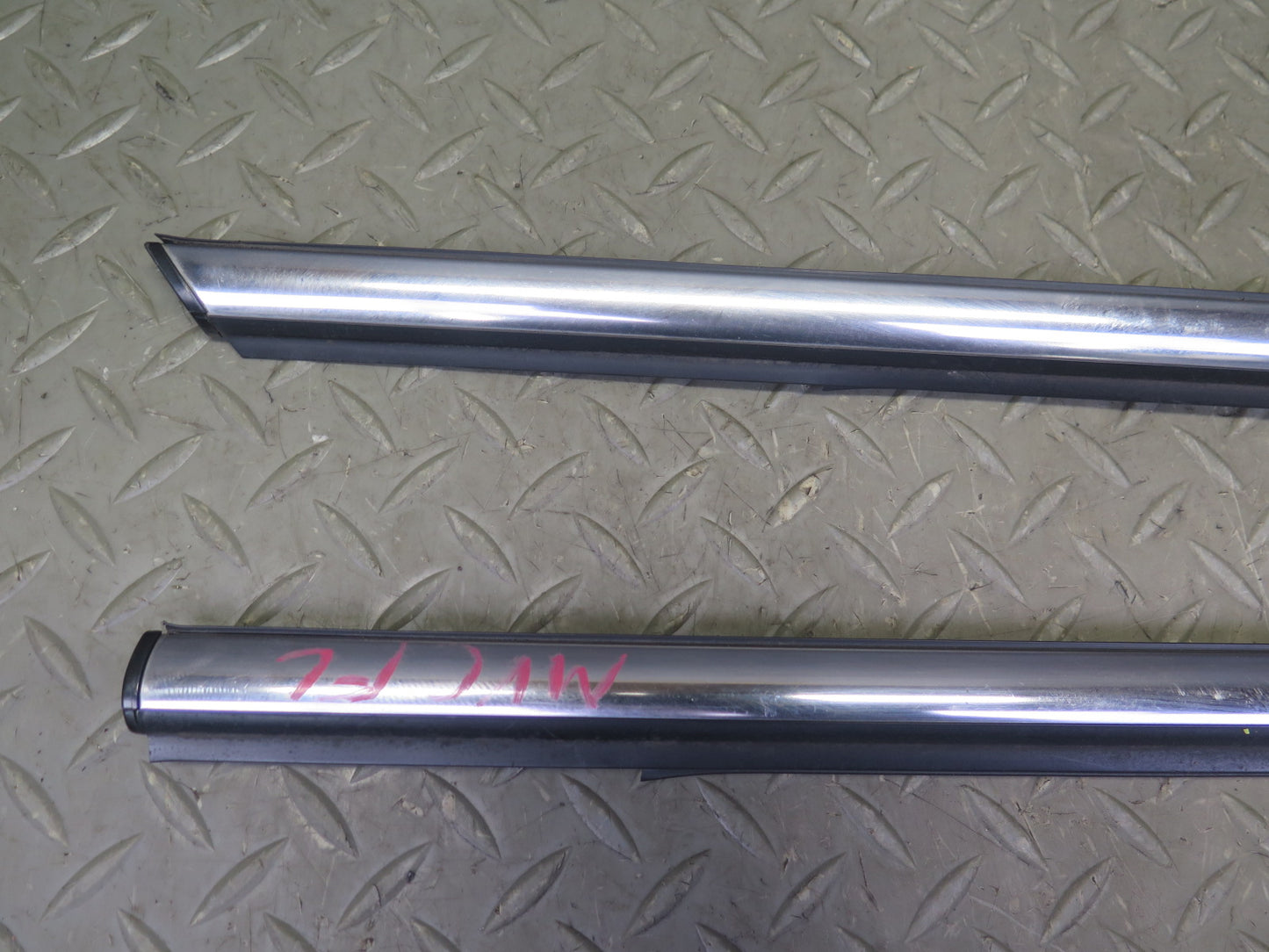 11-16 Mini Cooper R60 Set of 2 Front Door Chrome Channel Trim Molding Cover OEM