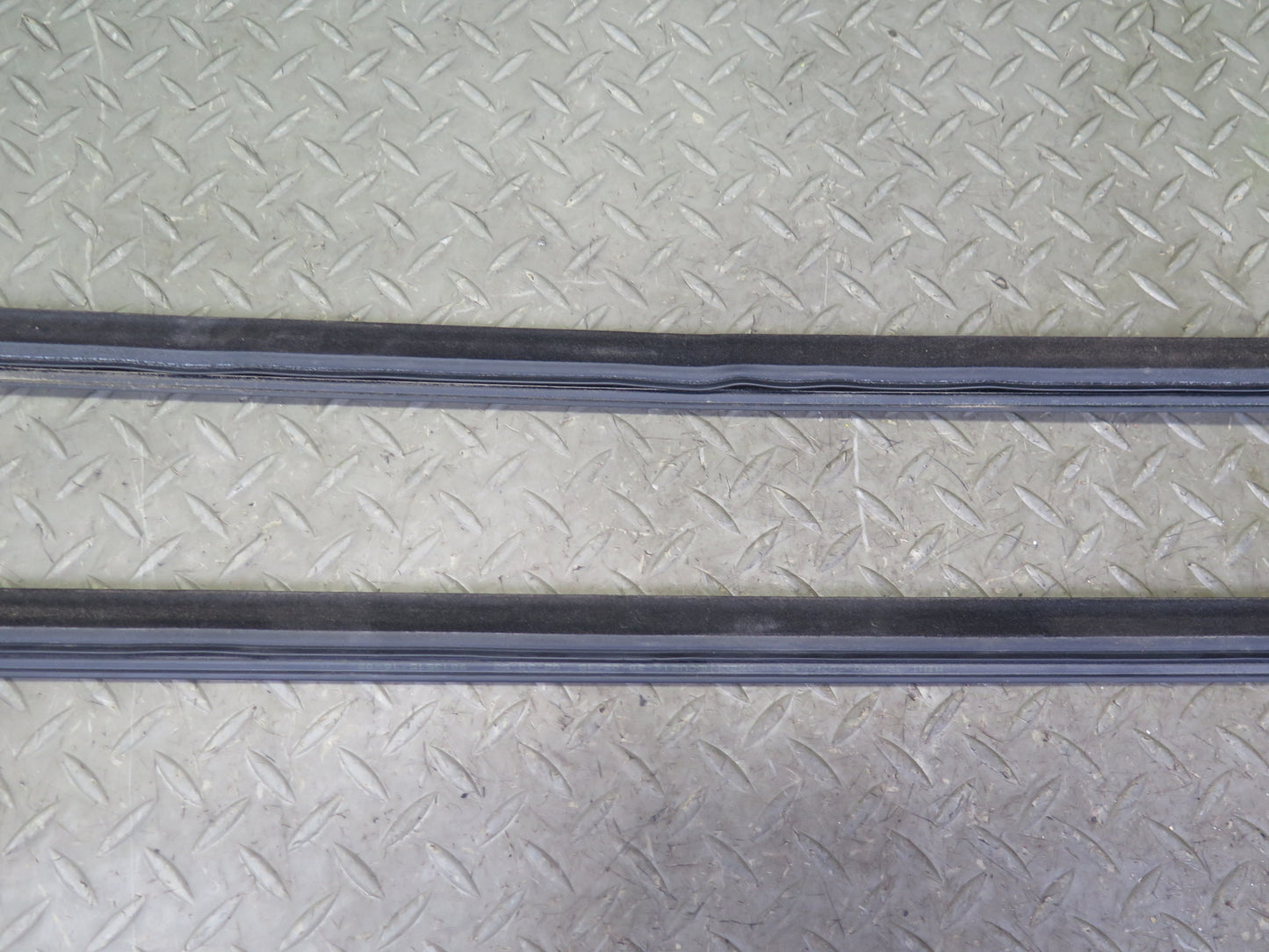 11-16 Mini Cooper R60 Set of 2 Front Door Chrome Channel Trim Molding Cover OEM