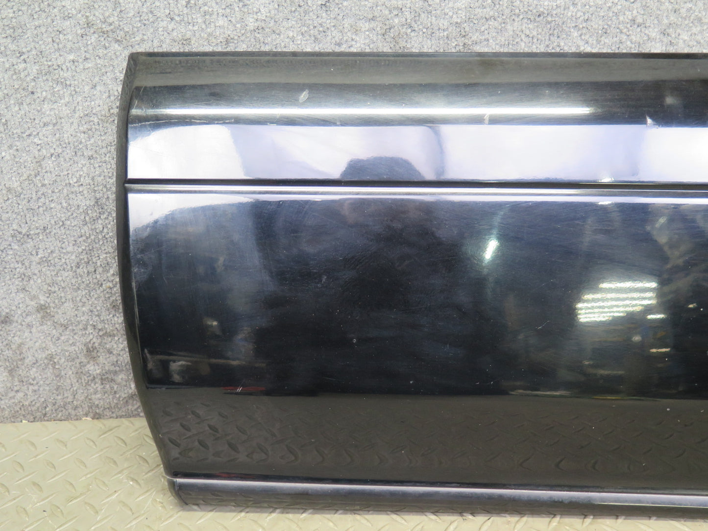 2003-2009 Lexus UZJ120L GX470 Rear Left Door Lower Trim Molding Cover