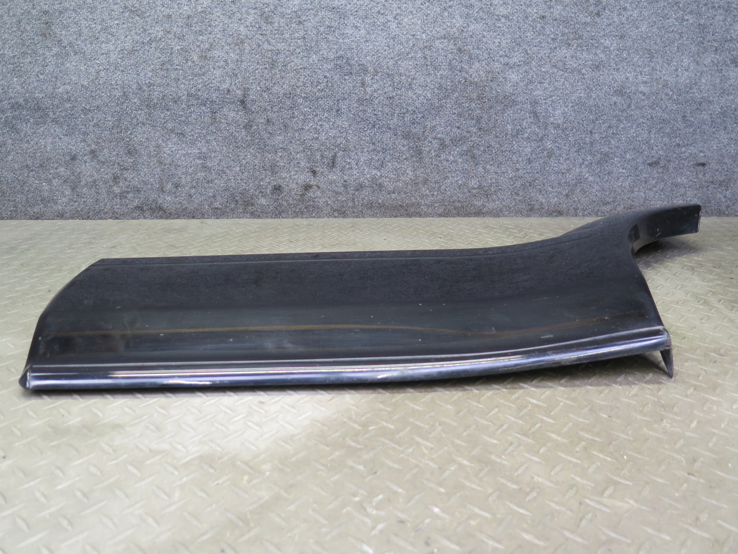 2003-2009 Lexus UZJ120L GX470 Rear Left Door Lower Trim Molding Cover