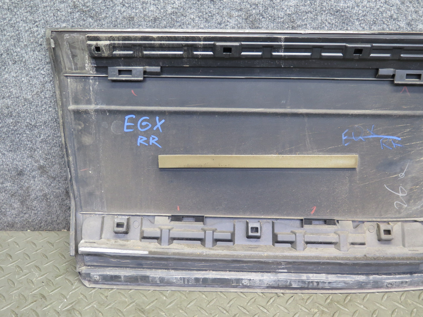 2003-2009 Lexus UZJ120L GX470 Rear Right Door Lower Trim Molding Cover