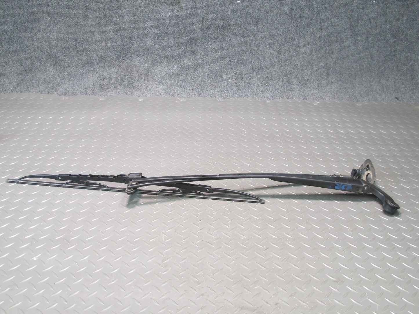 95-00 Lexus UCF20L LS400 Set of 2 Front Left & Right Windshield Wiper Arm OEM